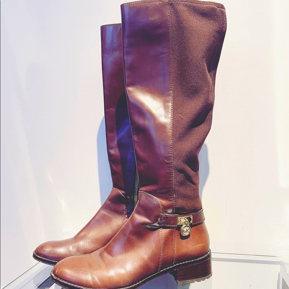 MICHAEL KORS brand new boots. Size 8.5